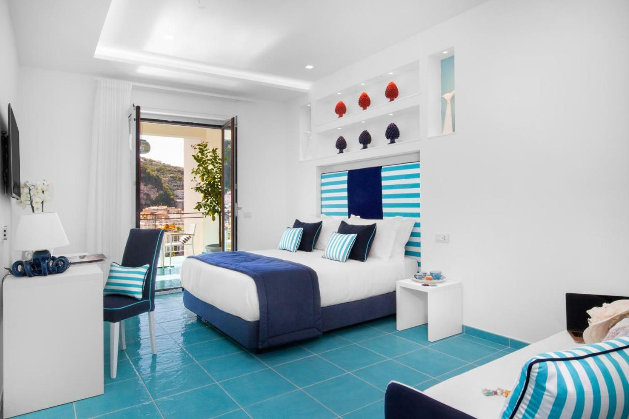 Yourhome - Sersale Suites Sorrento Eksteriør billede