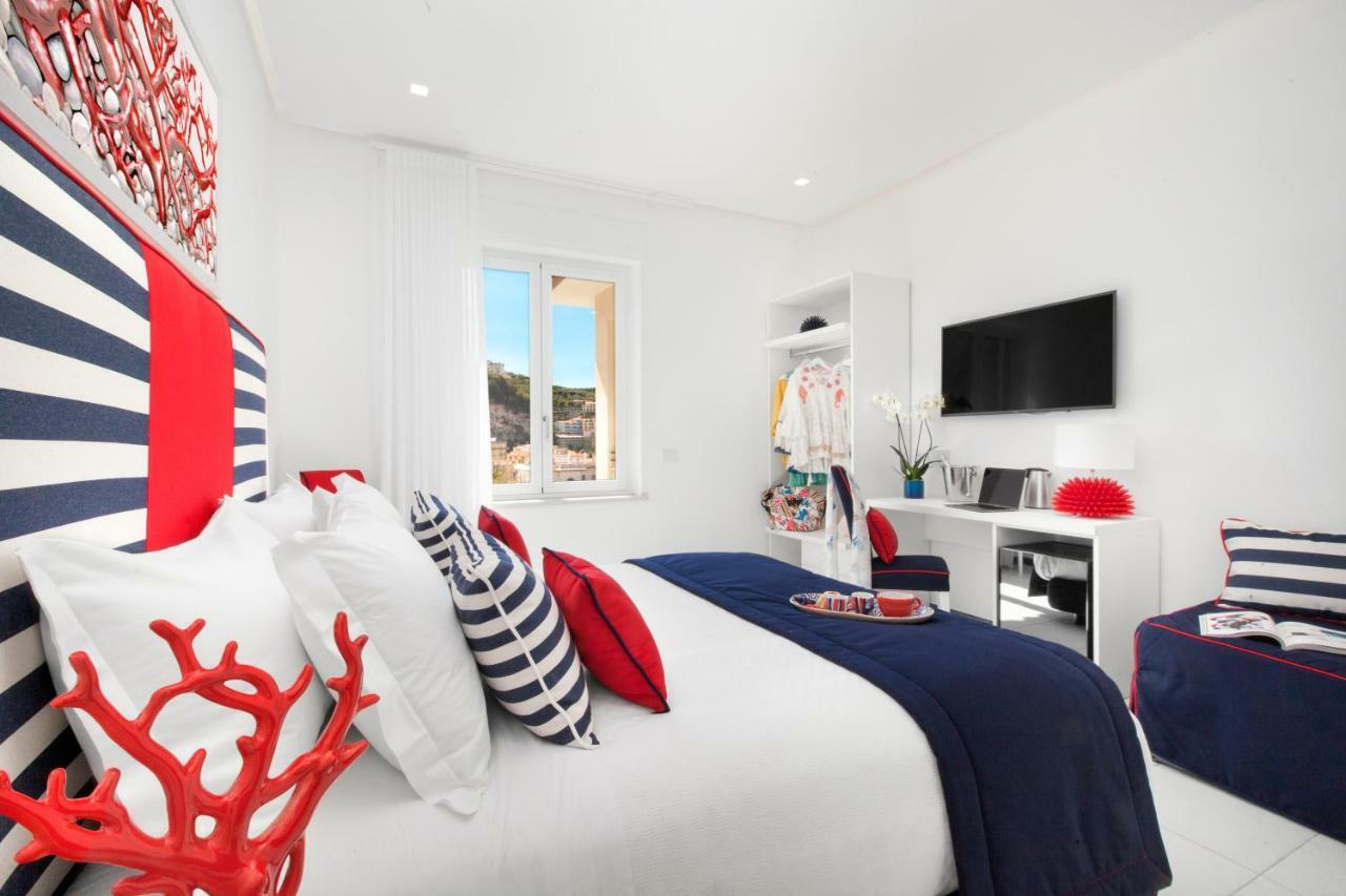 Yourhome - Sersale Suites Sorrento Eksteriør billede