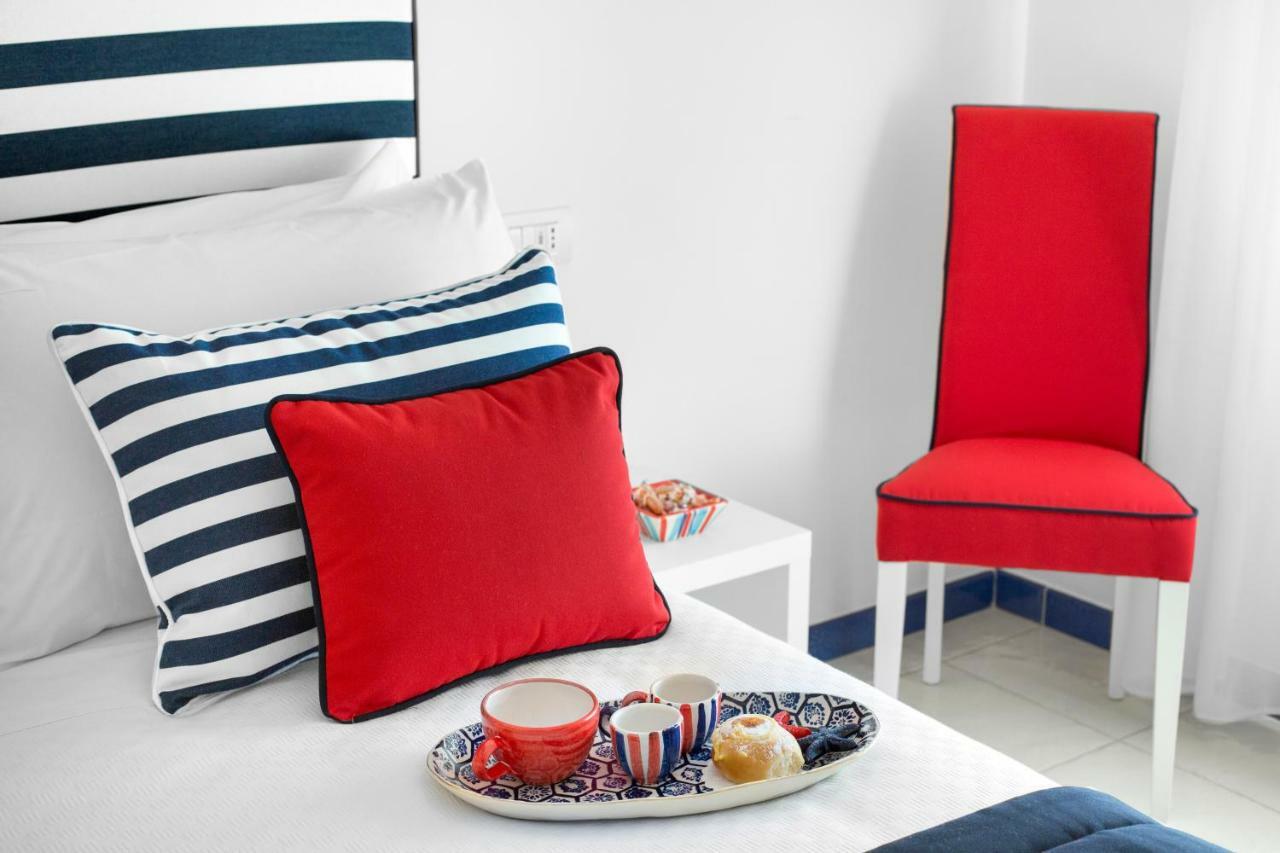 Yourhome - Sersale Suites Sorrento Eksteriør billede